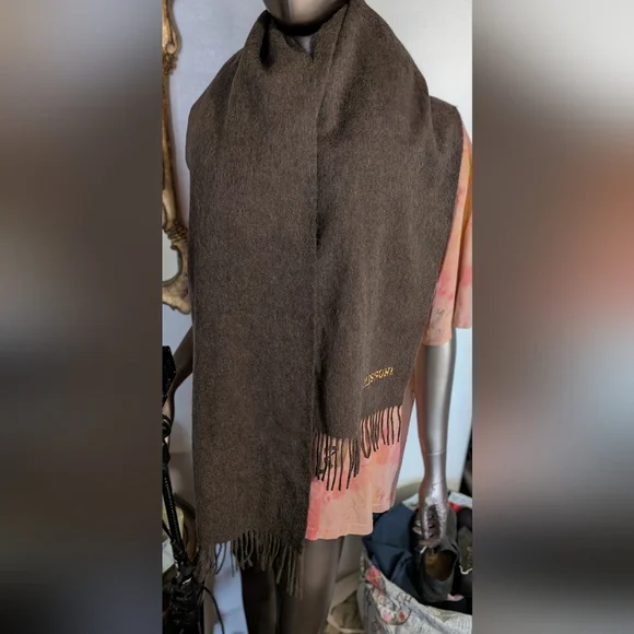 Missoni 100% Wool Fringe Neck Wrap Scarf in Washed Brown